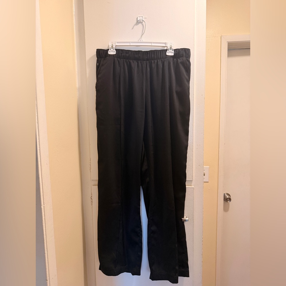 Adidas Originals Premium Essentials Satin Pants | Black | Size L